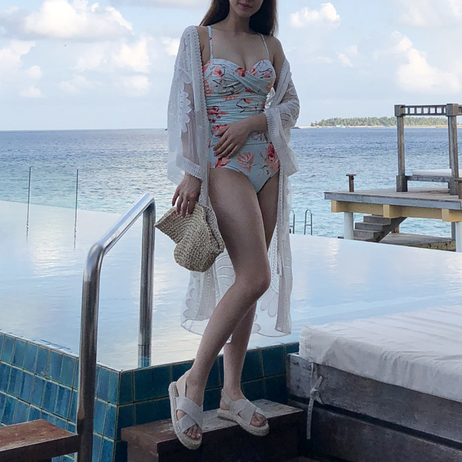 <b><p>wire Shring flower Monoki New bath suit lyd</p></b><b><p>ワイヤー シャーリング フラワー モノキニ 神幸水着 新婚て ビーチ ワンピース非</p></b><br /><br /><p align='center'>