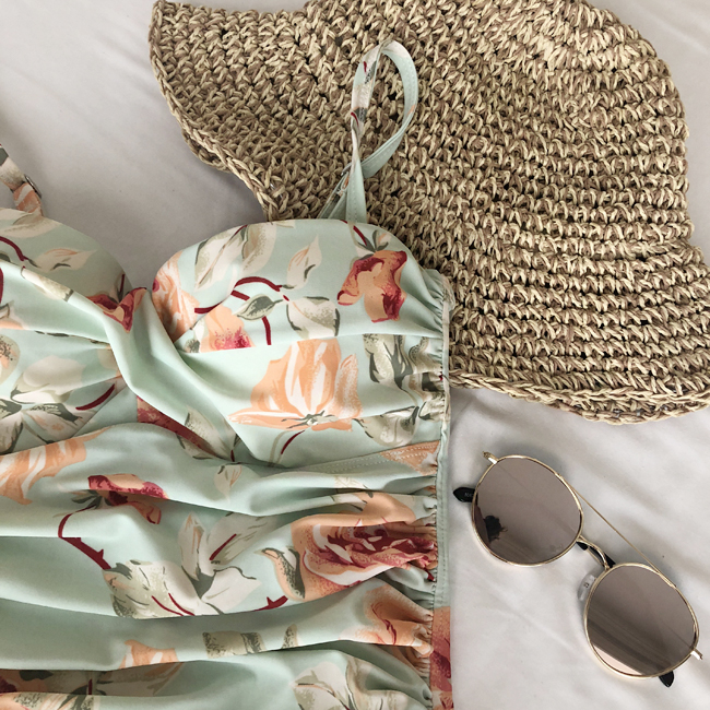 <b><p>wire Shring flower Monoki New bath suit lyd</p></b><b><p>ワイヤー シャーリング フラワー モノキニ 神幸水着 新婚て ビーチ ワンピース非</p></b><br /><br /><p align='center'>