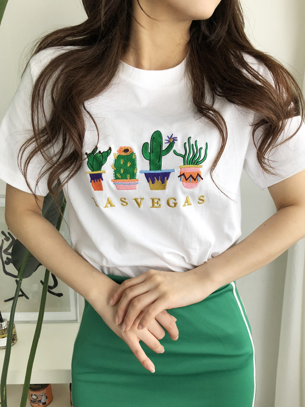 <b><p>summer cute Short sleeves T-shi Cactus Embroidy</p></b><b><p>夏 かわいい 半袖 Tシャツ サボテンティー 刺繍 キャラクター 女性 イラスト</p></b><br /><br /><p align='center'>