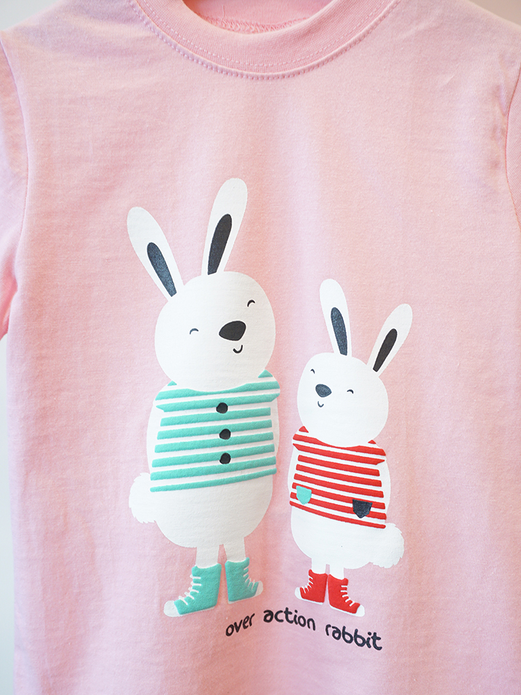 <b><p>rabbit Short sleeve 2 col Nice touch Sister</p></b><b><p>ウサギ 半袖Tシャツ 2 色 肌触りの良い 姉妹ルックコーディネート 女の子 オルジプファッション</p></b><br /><br /><p align='center'>
