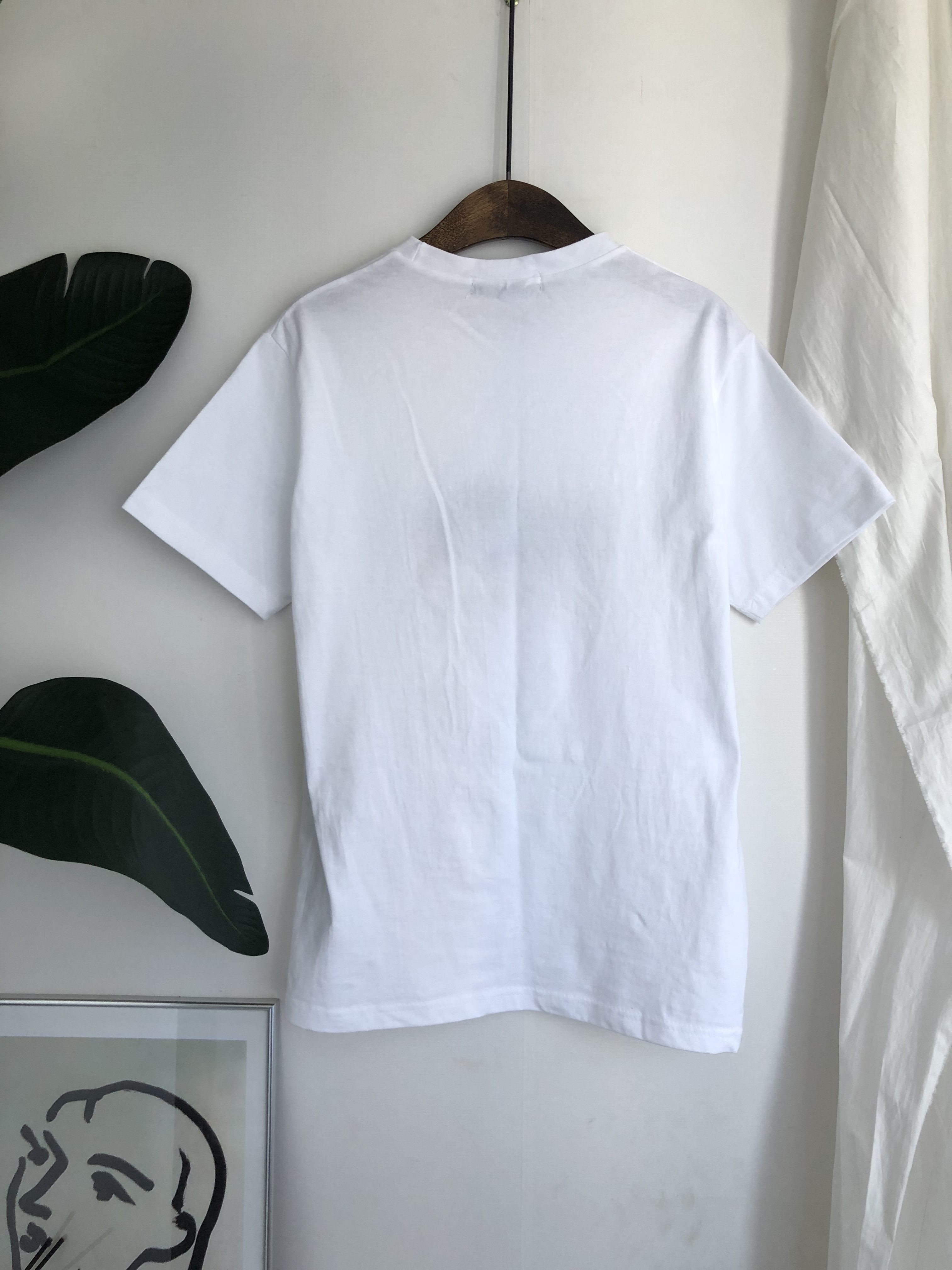 <b><p>summer cute Short sleeves T-shi Cactus Embroidy</p></b><b><p>夏 かわいい 半袖 Tシャツ サボテンティー 刺繍 キャラクター 女性 イラスト</p></b><br /><br /><p align='center'>