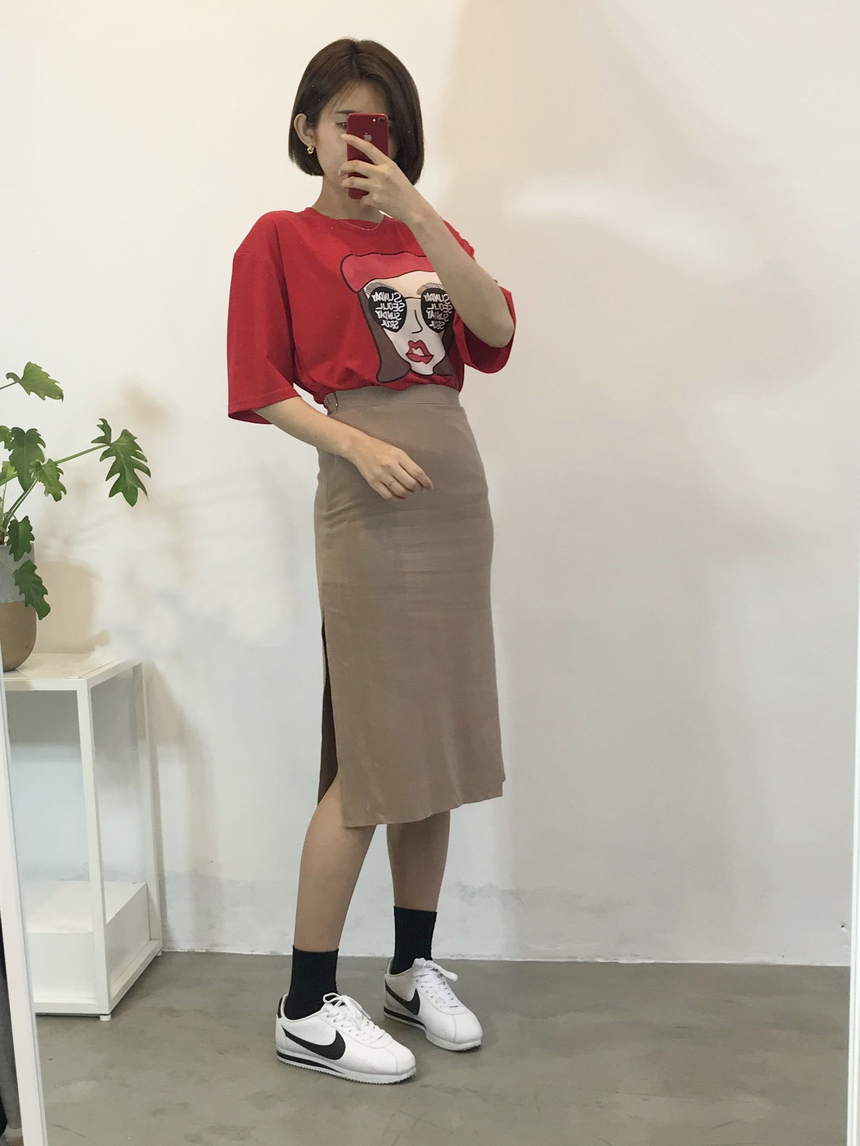 <b><p>touch cute face Printing Short sleeves T-shi</p></b><b><p>肌触り かわいい フェイス 印刷 半袖 Tシャツ ラウンド 珍しい コーディネート</p></b><br /><br /><p align='center'>