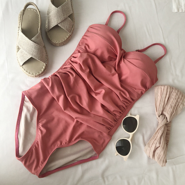 <b><p>wire Shring flower Monoki New bath suit lyd</p></b><b><p>ワイヤー シャーリング フラワー モノキニ 神幸水着 新婚て ビーチ ワンピース非</p></b><br /><br /><p align='center'>