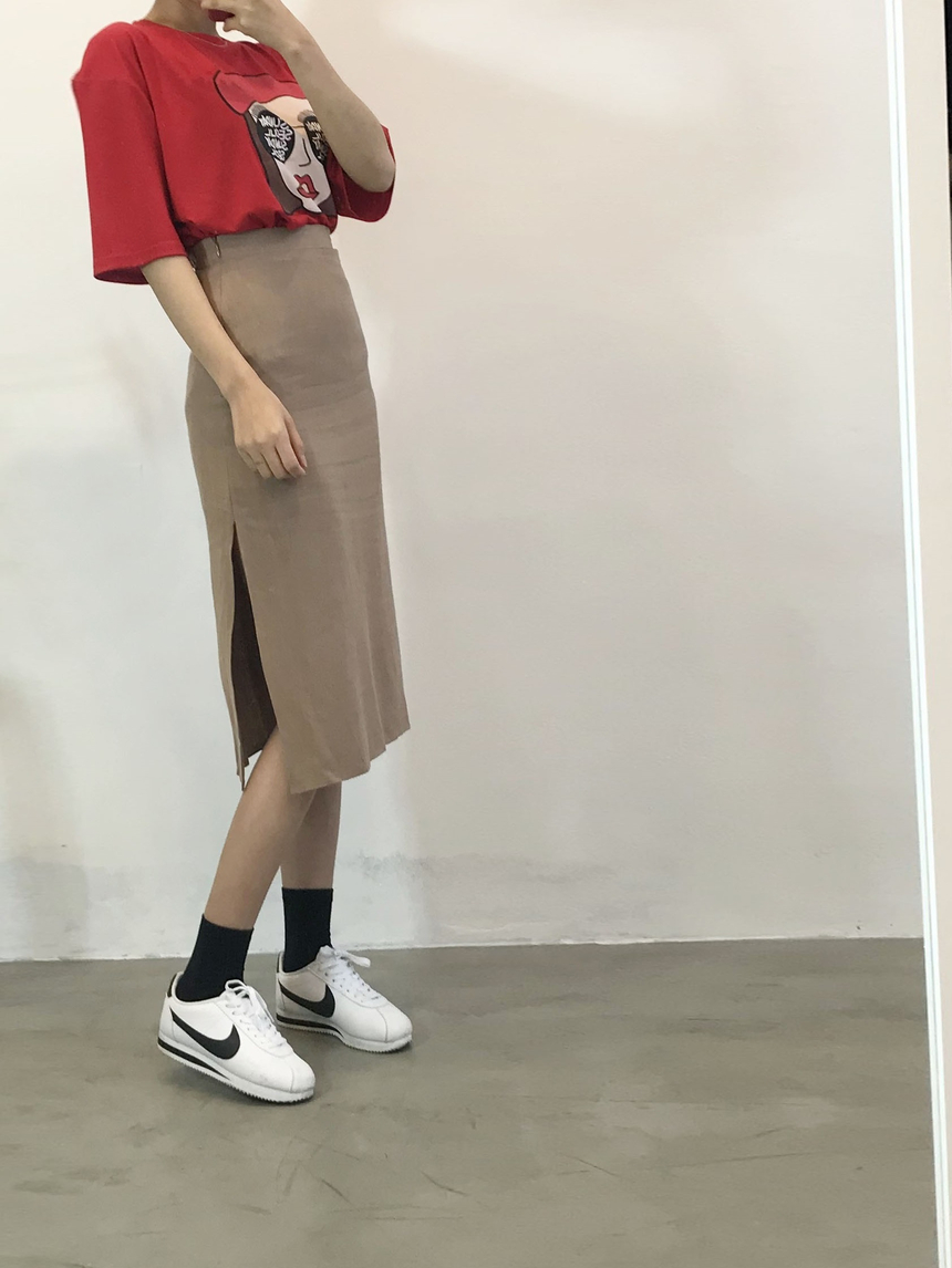 <b><p>touch cute face Printing Short sleeves T-shi</p></b><b><p>肌触り かわいい フェイス 印刷 半袖 Tシャツ ラウンド 珍しい コーディネート</p></b><br /><br /><p align='center'>