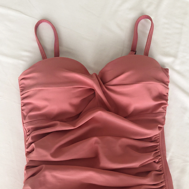 <b><p>wire Shring flower Monoki New bath suit lyd</p></b><b><p>ワイヤー シャーリング フラワー モノキニ 神幸水着 新婚て ビーチ ワンピース非</p></b><br /><br /><p align='center'>