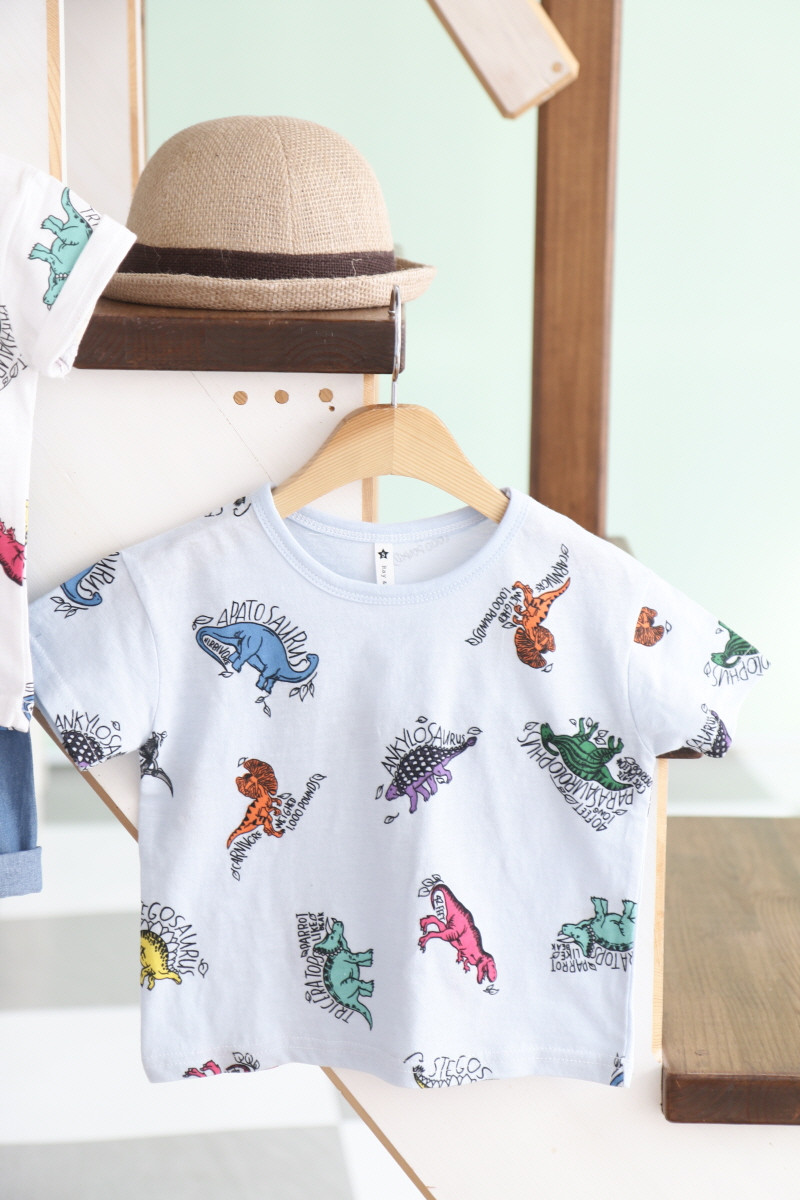 <b><p>Summer Specials Dinosaur World T-shirt Baby</p></b><b><p>夏バーゲン 恐竜ワールド Tシャツ 幼 半袖 個人</p></b><br /><br /><p align='center'>