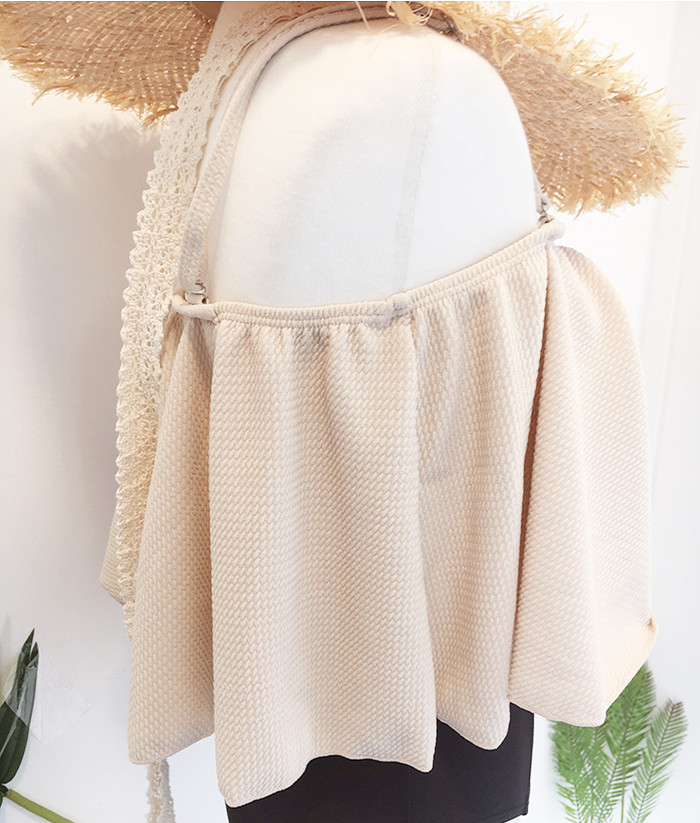 <b><p>High waist Off shoulder Frill bikini swimsuit</p></b><b><p>ハイウエスト オフショルダー フリル ビキニ 水着 ニット 新婚旅行 バカンスルック</p></b><br /><br /><p align='center'>