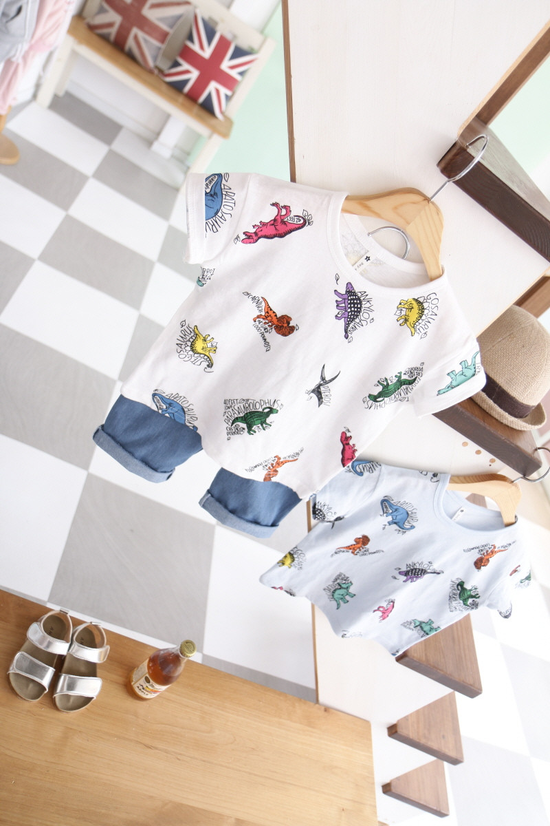 <b><p>Summer Specials Dinosaur World T-shirt Baby</p></b><b><p>夏バーゲン 恐竜ワールド Tシャツ 幼 半袖 個人</p></b><br /><br /><p align='center'>