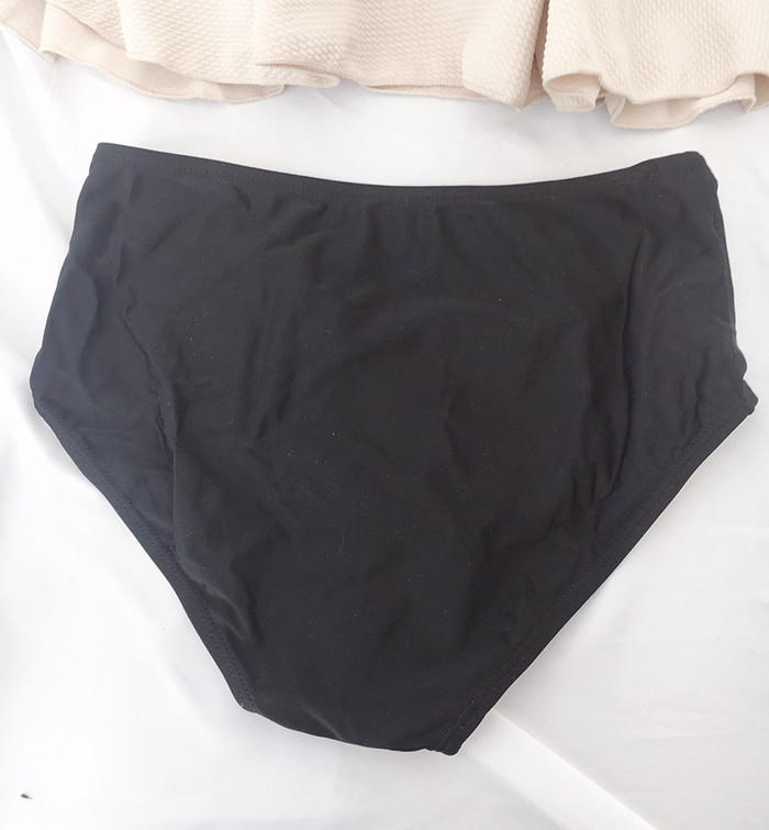 <b><p>High waist Off shoulder Frill bikini swimsuit</p></b><b><p>ハイウエスト オフショルダー フリル ビキニ 水着 ニット 新婚旅行 バカンスルック</p></b><br /><br /><p align='center'>