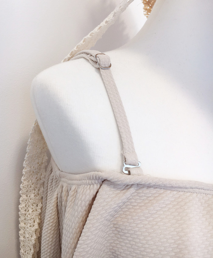 <b><p>High waist Off shoulder Frill bikini swimsuit</p></b><b><p>ハイウエスト オフショルダー フリル ビキニ 水着 ニット 新婚旅行 バカンスルック</p></b><br /><br /><p align='center'>