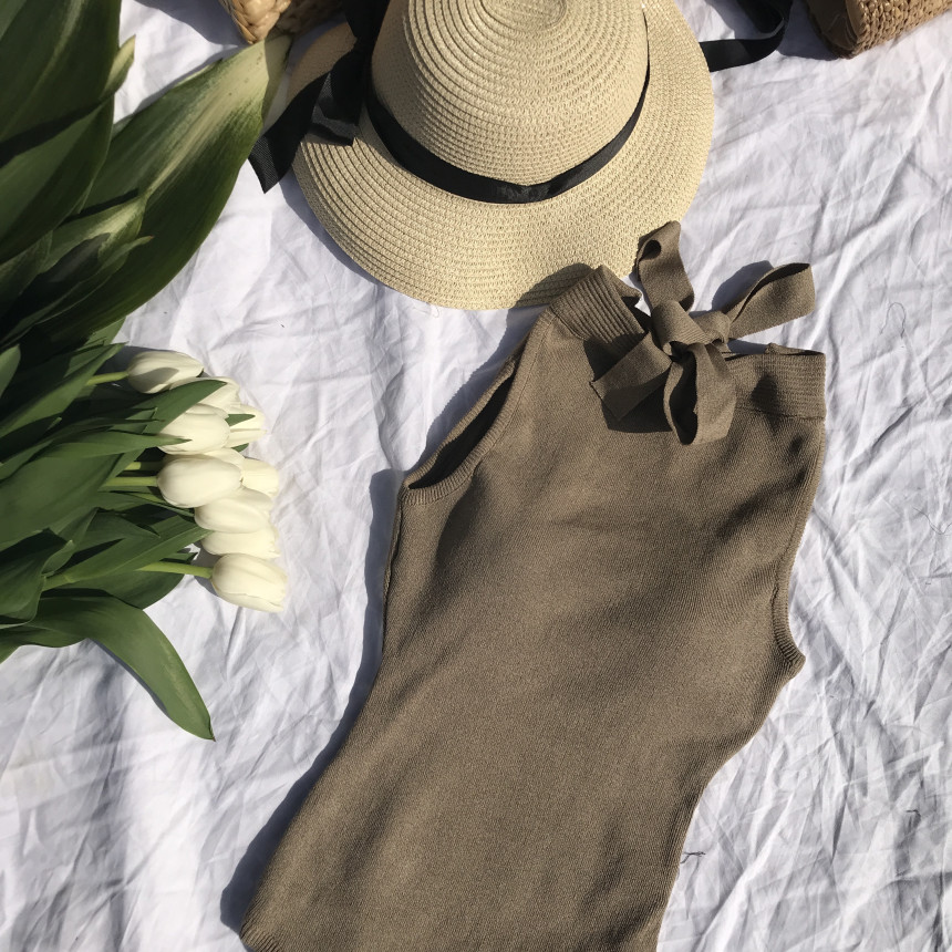 <b><p>Halter neat Monokini 4color Bch rest swimsuit</p></b><b><p>ホルターネック ニット モノキニ 4色 リゾートビーチル 水着 カジュアル バカンス</p></b><br /><br /><p align='center'>