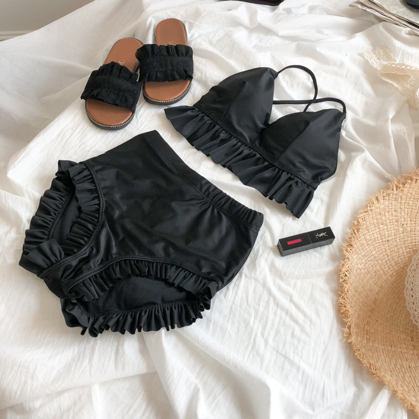 <b><p>Wongpom black Frill bikini</p></b><b><p>ワンポン ブラック フリル ビキニ</p></b><br /><br /><p align='center'>