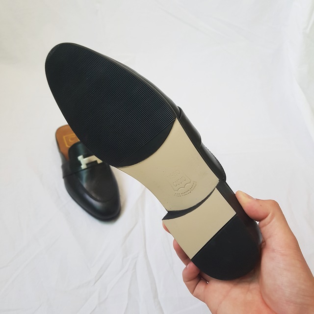 <b><p>coup Cowhide Mu Bler 2lor Paddock man Wo</p></b><b><p>カップル 牛革 H装飾 ミュール ブローファー 2色 手札ダックス 男 女性 身長</p></b><br /><br /><p align='center'>