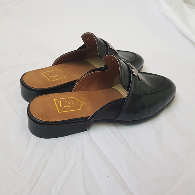 <b><p>coup Cowhide Mu Bler 2lor Paddock man Wo</p></b><b><p>カップル 牛革 H装飾 ミュール ブローファー 2色 手札ダックス 男 女性 身長</p></b><br /><br /><p align='center'>