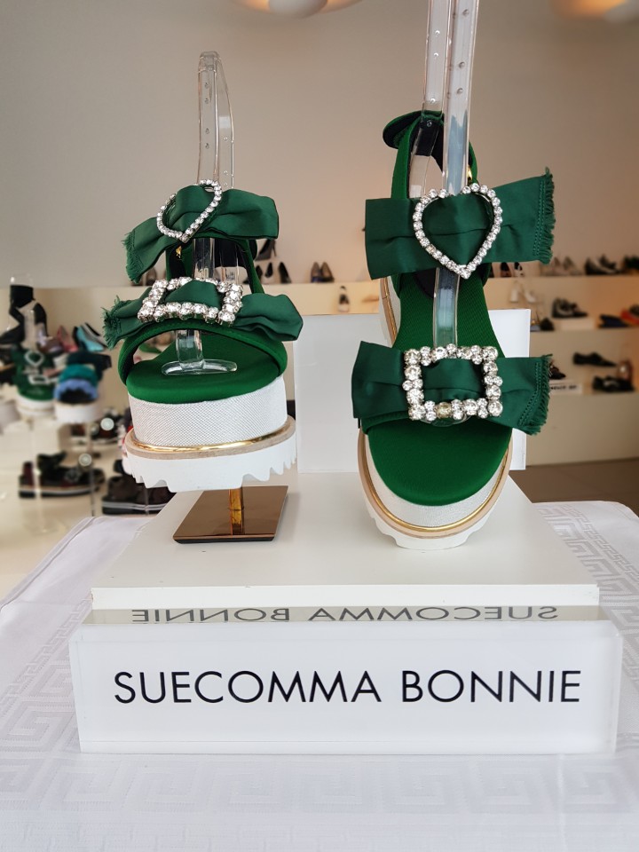 <b><p>Shu Comma Bonnie Sabrina sandal Green DG2AM17008GR</p></b><b><p>シューコンマみる サブリナ サンダル グリーン DG2AM17008GRN 夏 ラーな</p></b><br /><br /><p align='center'>