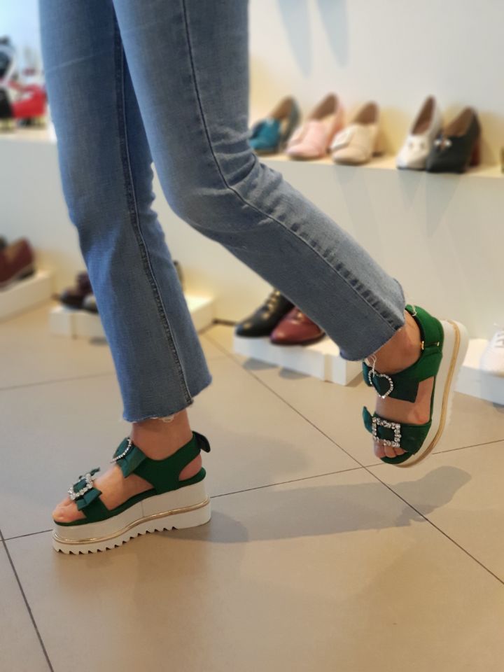 <b><p>Shu Comma Bonnie Sabrina sandal Green DG2AM17008GR</p></b><b><p>シューコンマみる サブリナ サンダル グリーン DG2AM17008GRN 夏 ラーな</p></b><br /><br /><p align='center'>