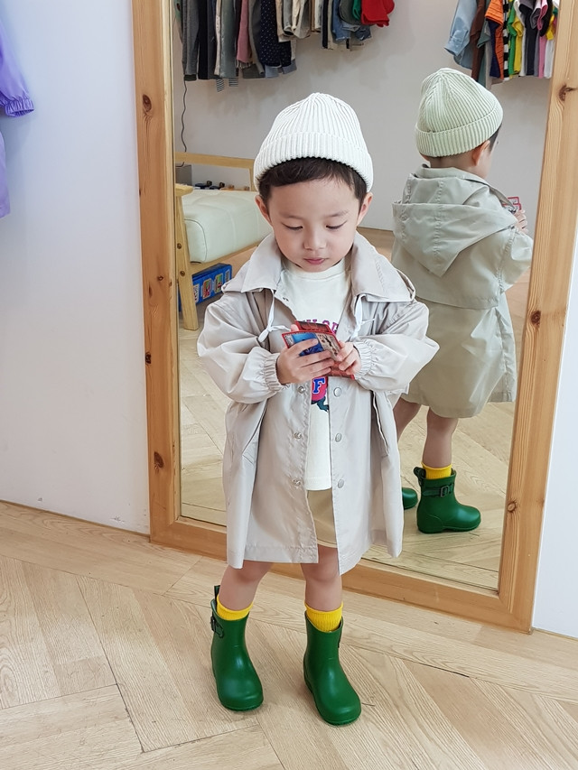 <b><p>Short training Top and bottom set Bus Children'</p></b><b><p>ショート トレーニング 上下セット 釜山子供服 キッズファッン 幼児などウォンルク</p></b><br /><br /><p align='center'>