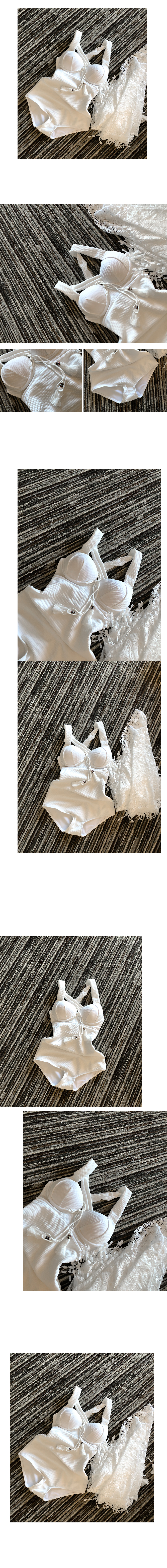 <b><p>Robe set White chocola Monokini Tassle race</p></b><b><p>ローブset ホワイトチョコ モノキニ タッセル セット レース ビーチウェアにふさわしい</p></b><br /><br /><p align='center'>