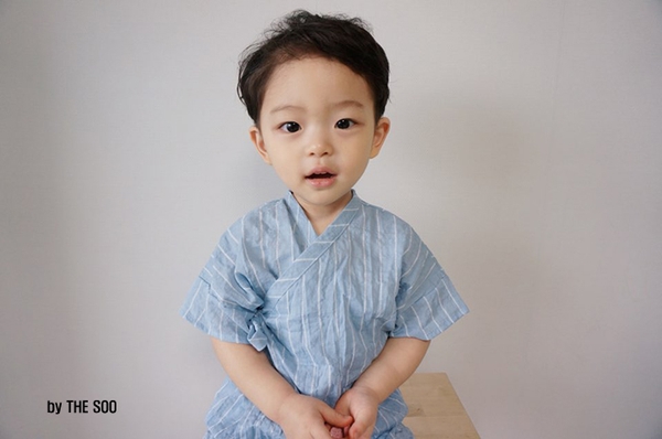 <b><p>More Jin Bay child Yukata life Han bok High</p></b><b><p>ドス ジンベイ 幼児 浴衣 生活 韓服 サンハボク 子供服セット 休暇ルック バカンス</p></b><br /><br /><p align='center'>