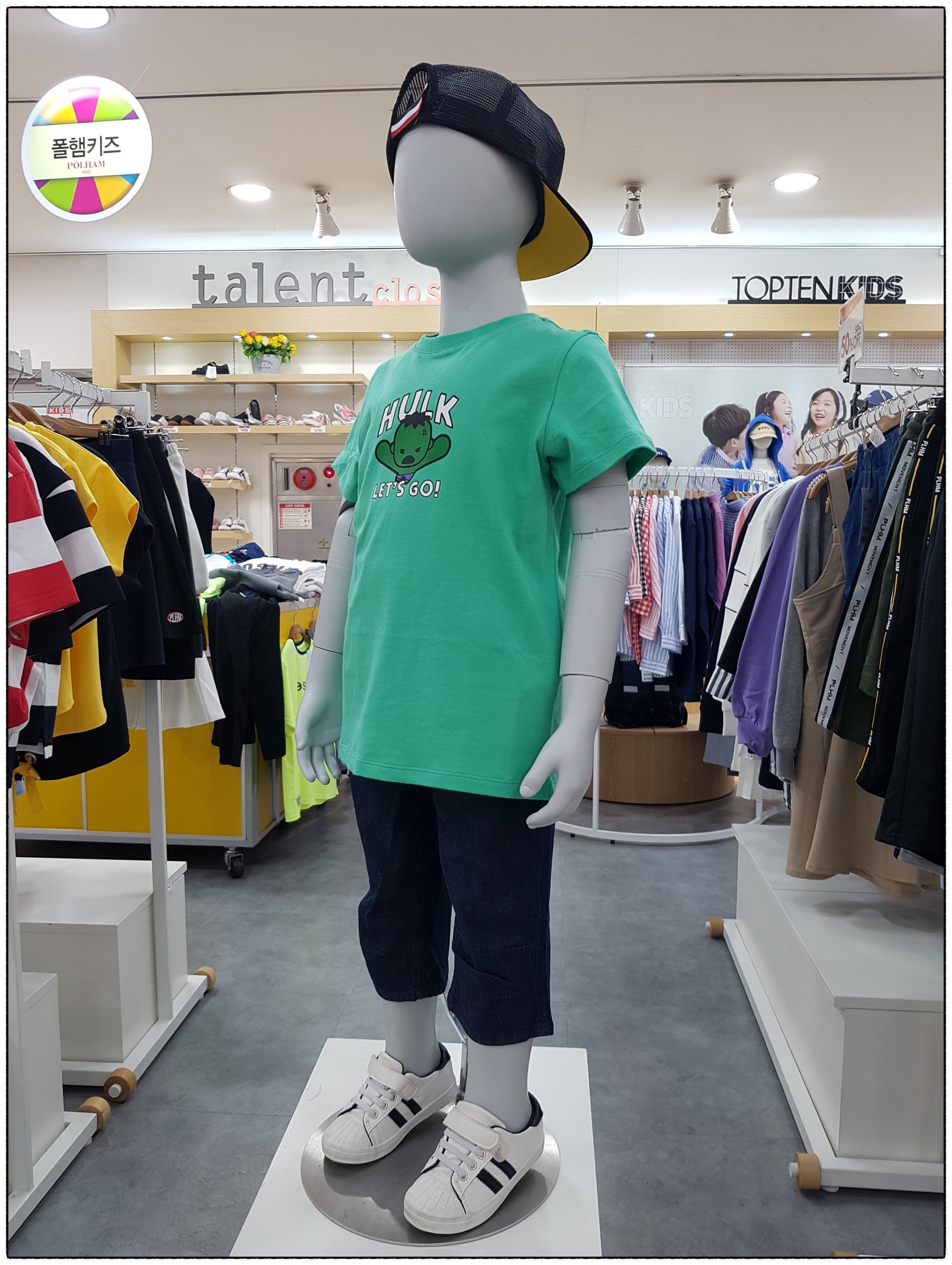 <b><p>Paulham Kids Ironman Short Sleeve Polo PKY2TR1220</p></b><b><p>ポルヘムキッズ アイアンマン 半袖Tシャツ PKY2TR1220 日常コーディネートルック</p></b><br /><br /><p align='center'>