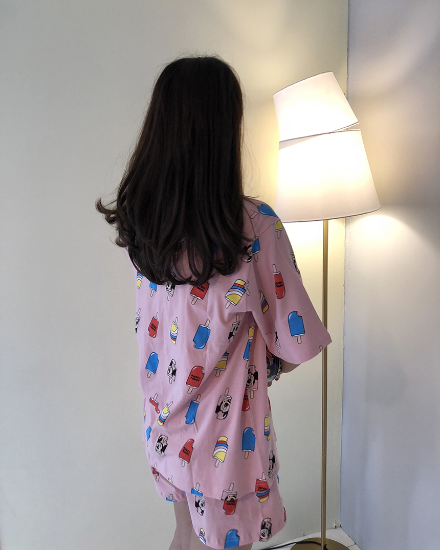 <b><p>cute Disney Mick summer Pajamas fhion cool</p></b><b><p>かわいい ディズニー ミッキー 夏 パジャマ ファッション クール ウォームウォーム</p></b><br /><br /><p align='center'>