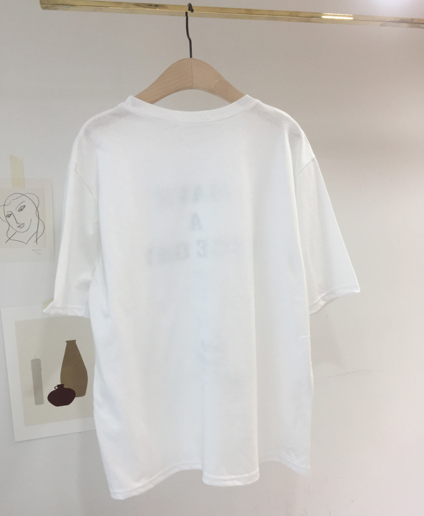 <b><p>Charlie Brown Lettering T-shirt Modn Simple</p></b><b><p>チャーリー・ブラウン レタリング Tシャツ モダンシンプルルック 着心地の良い ビーチ</p></b><br /><br /><p align='center'>