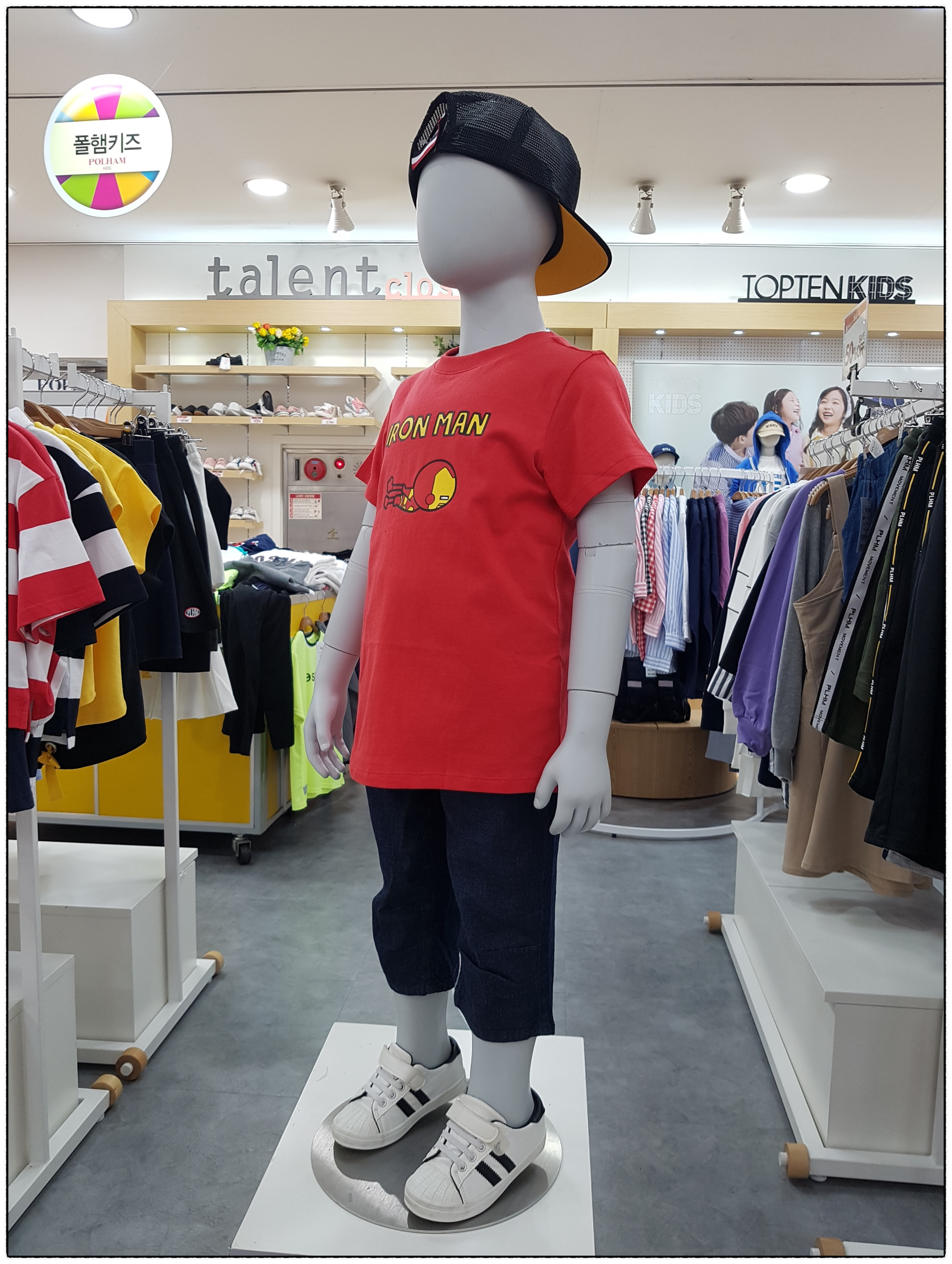 <b><p>Paulham Kids Ironman Short Sleeve Polo PKY2TR1220</p></b><b><p>ポルヘムキッズ アイアンマン 半袖Tシャツ PKY2TR1220 日常コーディネートルック</p></b><br /><br /><p align='center'>