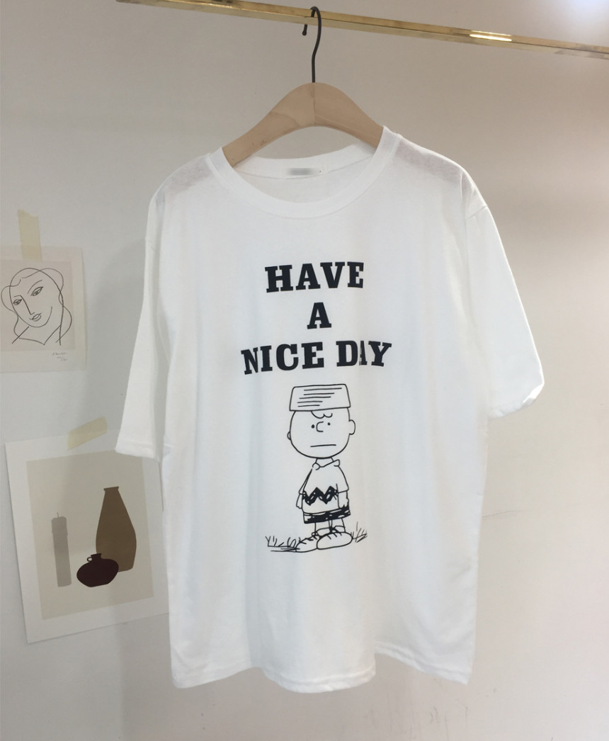 <b><p>Charlie Brown Lettering T-shirt Modn Simple</p></b><b><p>チャーリー・ブラウン レタリング Tシャツ モダンシンプルルック 着心地の良い ビーチ</p></b><br /><br /><p align='center'>