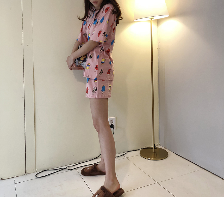 <b><p>cute Disney Mick summer Pajamas fhion cool</p></b><b><p>かわいい ディズニー ミッキー 夏 パジャマ ファッション クール ウォームウォーム</p></b><br /><br /><p align='center'>