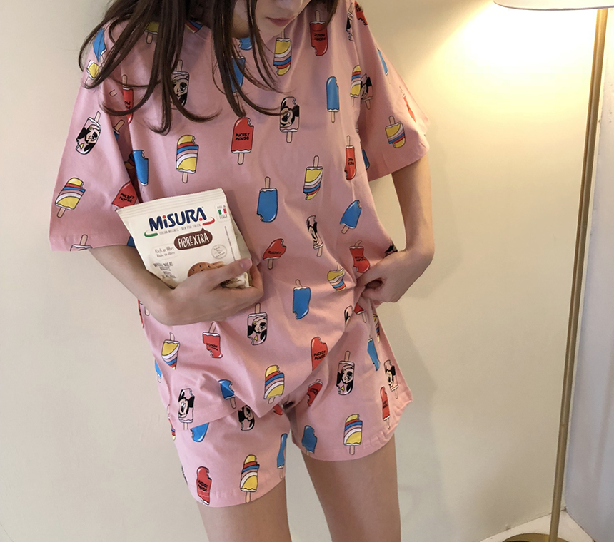 <b><p>cute Disney Mick summer Pajamas fhion cool</p></b><b><p>かわいい ディズニー ミッキー 夏 パジャマ ファッション クール ウォームウォーム</p></b><br /><br /><p align='center'>