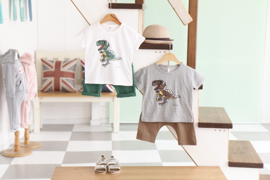 <b><p>Summer Specials Tyranno Top bottom set Baby</p></b><b><p>夏バーゲン ティラノ 上下セット 幼 ドアセンボク 登院スーツ</p></b><br /><br /><p align='center'>