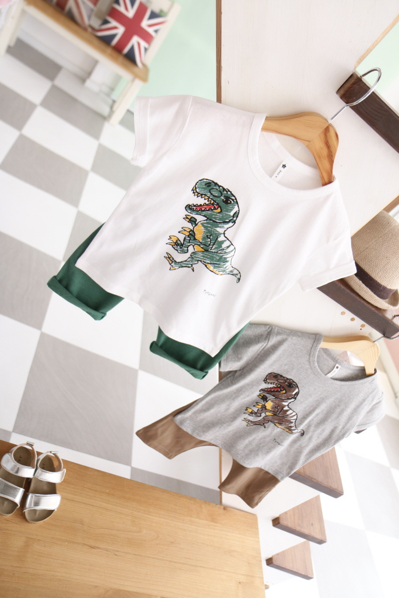 <b><p>Summer Specials Tyranno Top bottom set Baby</p></b><b><p>夏バーゲン ティラノ 上下セット 幼 ドアセンボク 登院スーツ</p></b><br /><br /><p align='center'>