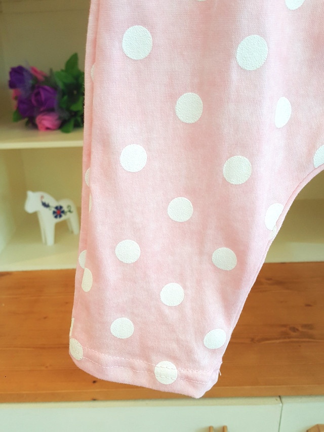 <b><p>Pigdot Mickey Shih 2color Sweet little yomi</p></b><b><p>ピグドット ミッキー上下 2色 ちゃっかり耳詠 児童セ 兄妹ルック 夏のスーツ クールな素材感</p></b><br /><br /><p align='center'>