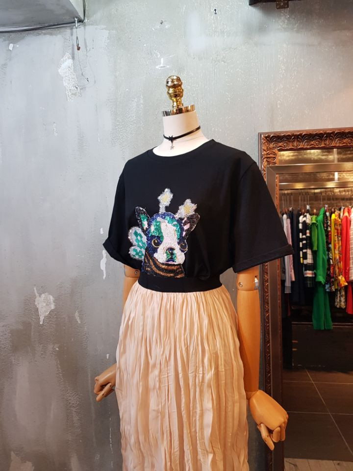 <b><p>The Sequins T-shirt</p></b><b><p>ペピ スパンコール Tシャツ</p></b><br /><br /><p align='center'>