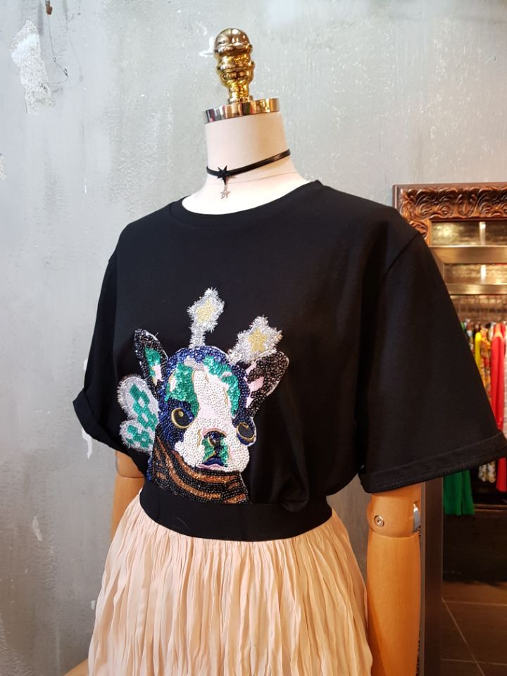 <b><p>The Sequins T-shirt</p></b><b><p>ペピ スパンコール Tシャツ</p></b><br /><br /><p align='center'>