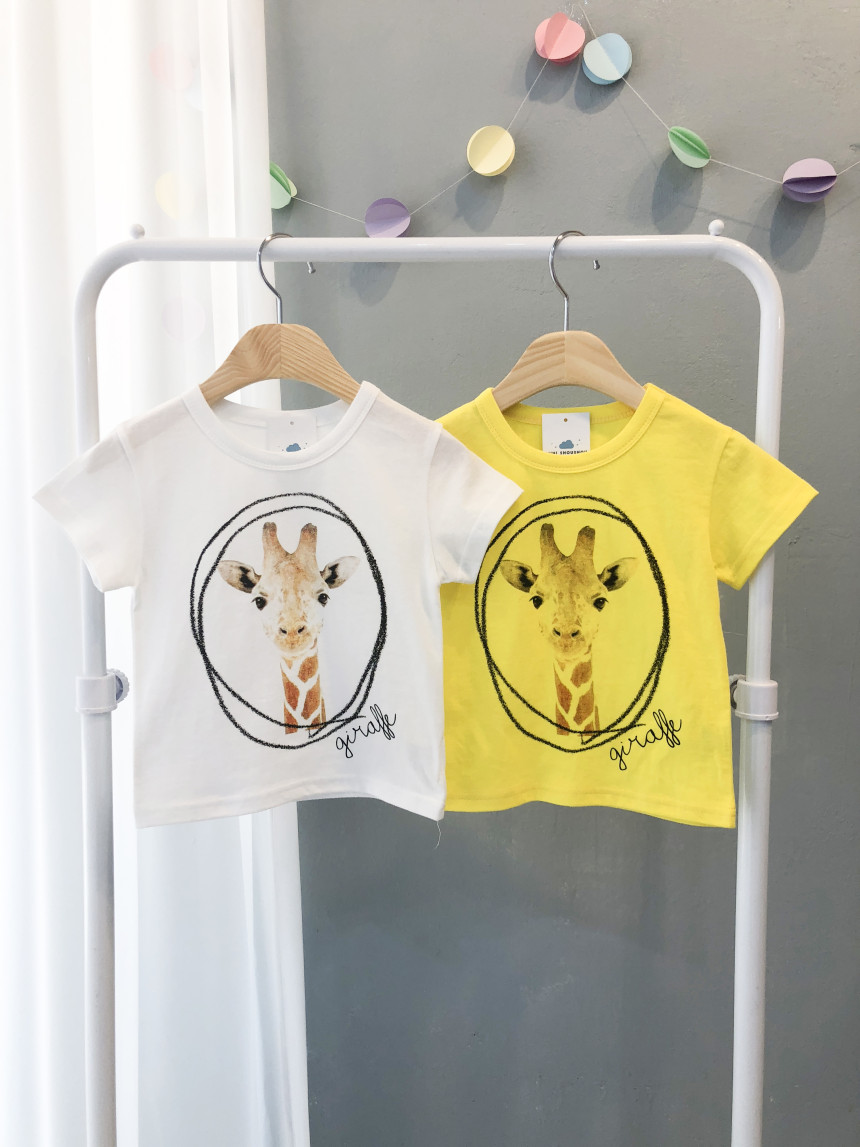 <b><p>cute giraffe T-sht Soh look Gls Short Sleeves</p></b><b><p>かわいい キリン Tシャツ 残っルック 女の子半袖 兄妹 幼児服 夏の服</p></b><br /><br /><p align='center'>