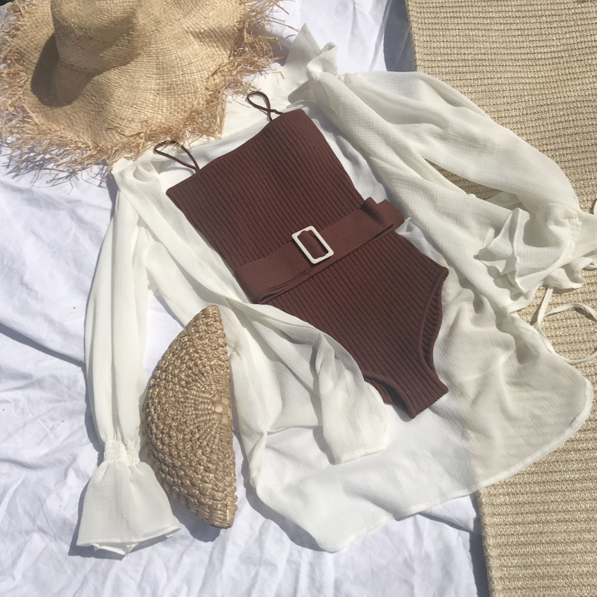 <b><p>Golgi square one piece swimsuit Beach sort</p></b><b><p>段ボール 正方形 ワンピース 水着 リゾートビーチルック ユニーク ニット ベルト</p></b><br /><br /><p align='center'>