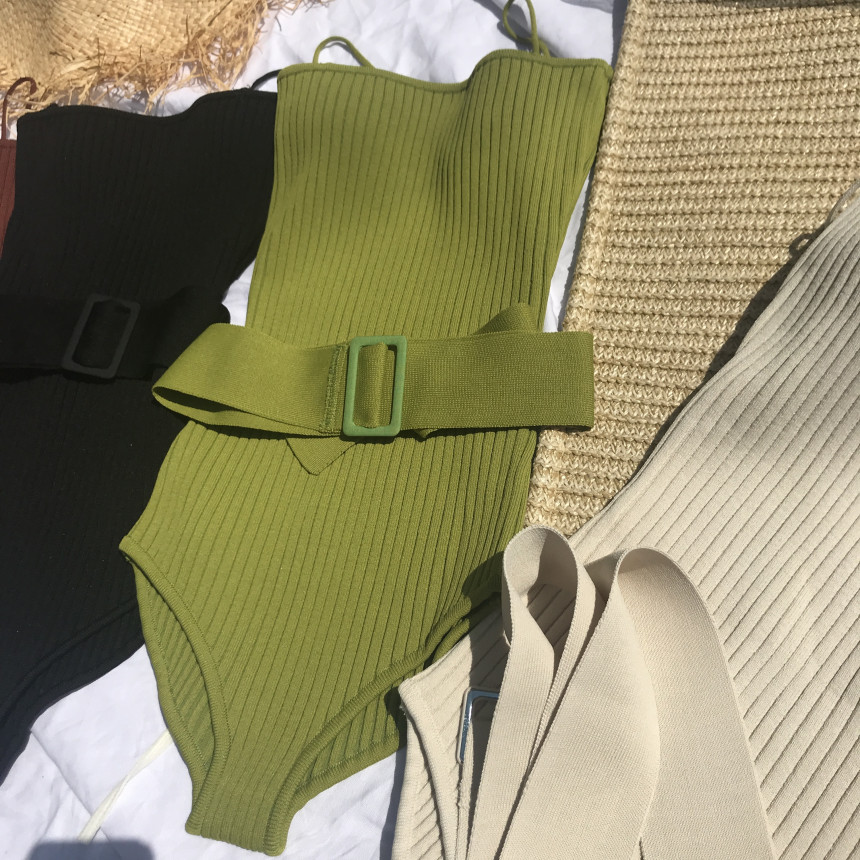 <b><p>Golgi square one piece swimsuit Beach sort</p></b><b><p>段ボール 正方形 ワンピース 水着 リゾートビーチルック ユニーク ニット ベルト</p></b><br /><br /><p align='center'>