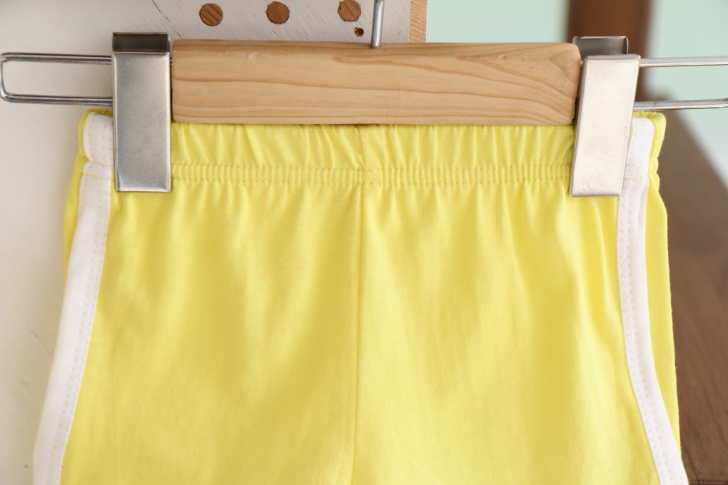 <b><p>Peekaboo Donald daisy Top and ttom set By</p></b><b><p>ピーカブー ドナルド デイジー 上下セット 幼スーツ 兄妹カップルルック ドアセンボク</p></b><br /><br /><p align='center'>