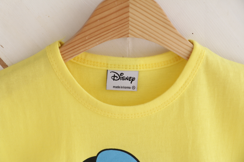 <b><p>Peekaboo Donald daisy Top and ttom set By</p></b><b><p>ピーカブー ドナルド デイジー 上下セット 幼スーツ 兄妹カップルルック ドアセンボク</p></b><br /><br /><p align='center'>