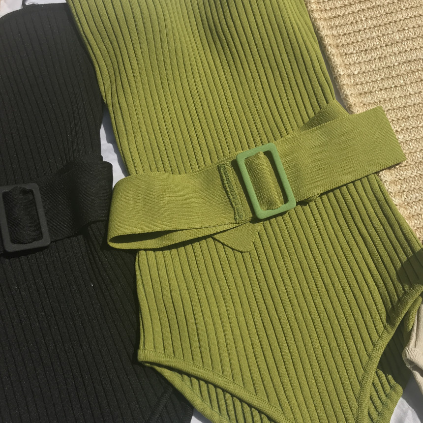 <b><p>Golgi square one piece swimsuit Beach sort</p></b><b><p>段ボール 正方形 ワンピース 水着 リゾートビーチルック ユニーク ニット ベルト</p></b><br /><br /><p align='center'>