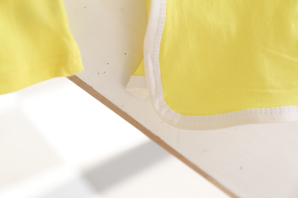 <b><p>Peekaboo Donald daisy Top and ttom set By</p></b><b><p>ピーカブー ドナルド デイジー 上下セット 幼スーツ 兄妹カップルルック ドアセンボク</p></b><br /><br /><p align='center'>