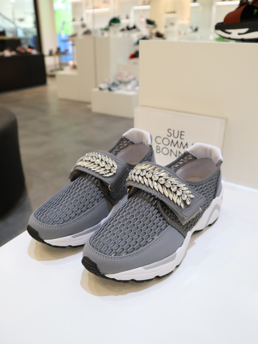 <b><p>Shu Comma Bone cancan platform sdal give</p></b><b><p>シューコンマみる カンカン プラットフォーム sdal 与えます 素敵なファッションコーディネート</p></b><br /><br /><p align='center'>