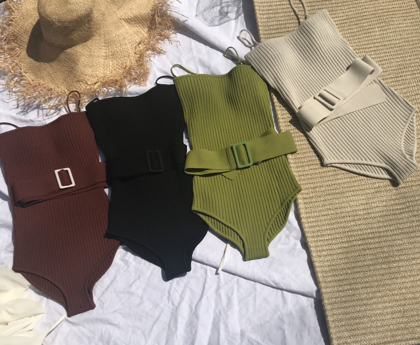 <b><p>Golgi square one piece swimsuit Beach sort</p></b><b><p>段ボール 正方形 ワンピース 水着 リゾートビーチルック ユニーク ニット ベルト</p></b><br /><br /><p align='center'>