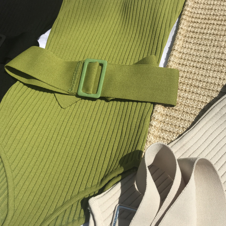 <b><p>Golgi square one piece swimsuit Beach sort</p></b><b><p>段ボール 正方形 ワンピース 水着 リゾートビーチルック ユニーク ニット ベルト</p></b><br /><br /><p align='center'>