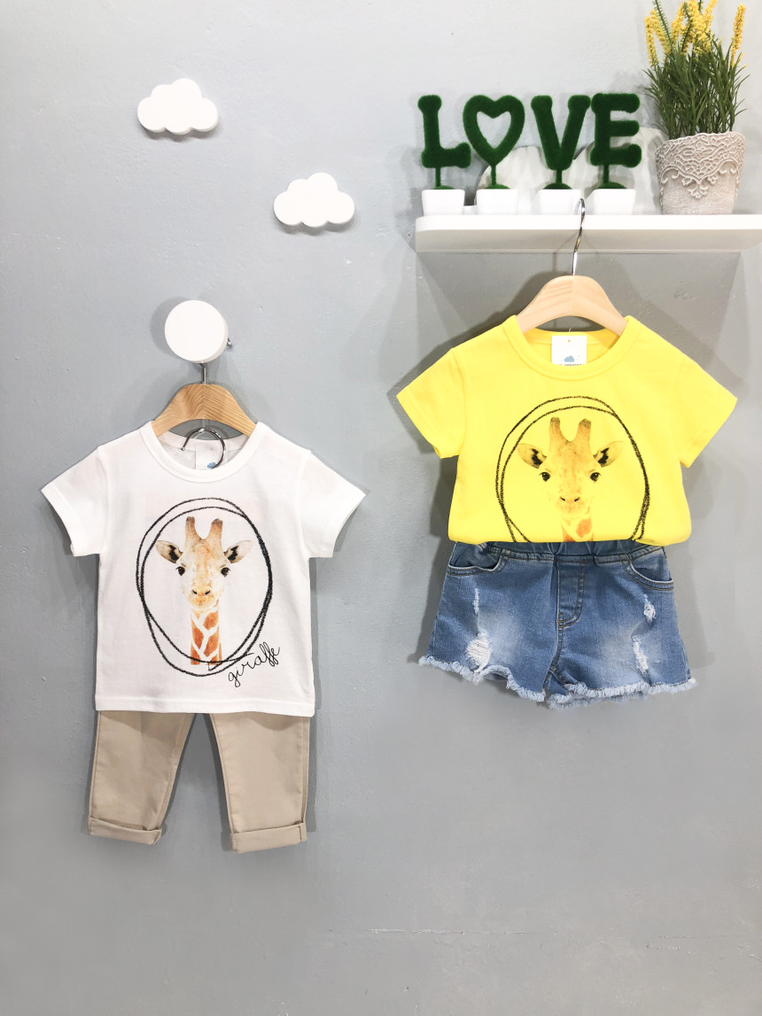 <b><p>cute giraffe T-sht Soh look Gls Short Sleeves</p></b><b><p>かわいい キリン Tシャツ 残っルック 女の子半袖 兄妹 幼児服 夏の服</p></b><br /><br /><p align='center'>