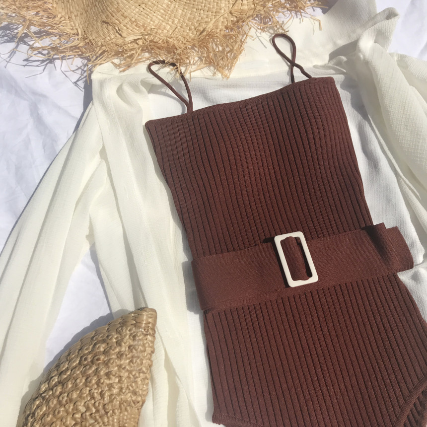 <b><p>Golgi square one piece swimsuit Beach sort</p></b><b><p>段ボール 正方形 ワンピース 水着 リゾートビーチルック ユニーク ニット ベルト</p></b><br /><br /><p align='center'>