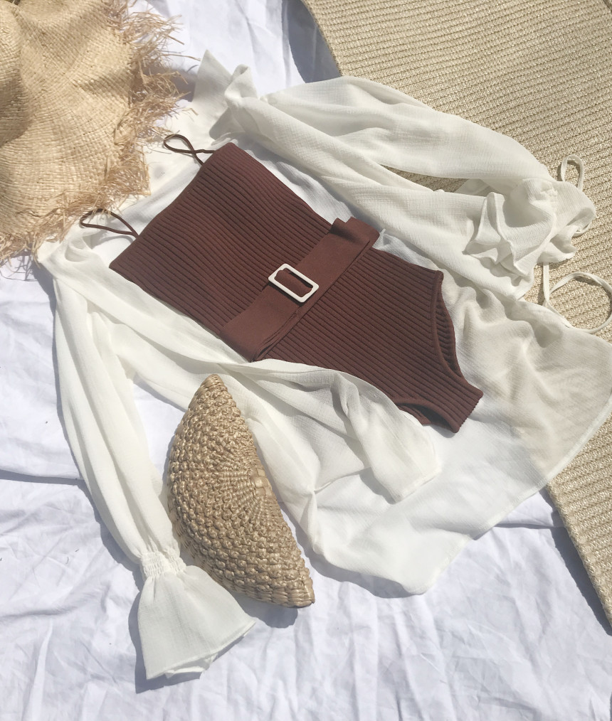 <b><p>Golgi square one piece swimsuit Beach sort</p></b><b><p>段ボール 正方形 ワンピース 水着 リゾートビーチルック ユニーク ニット ベルト</p></b><br /><br /><p align='center'>