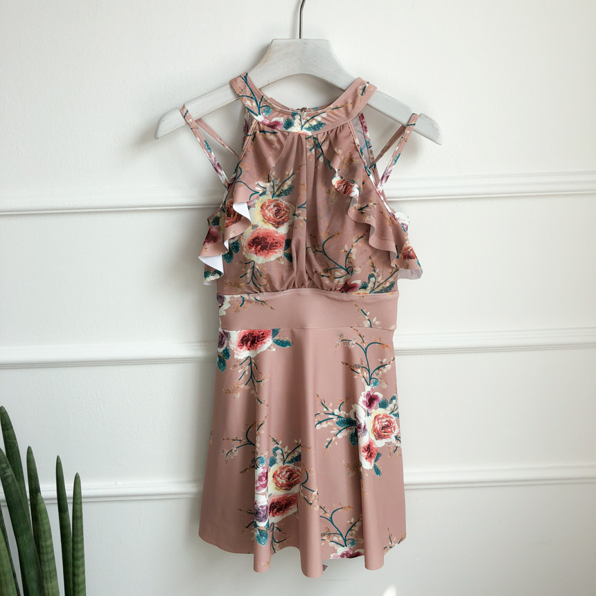 <b><p>Eve flow One Piece Bikini Cute swimsuit Holiday</p></b><b><p>イブ フラワー ワンピースビキニ かわいい水着 休暇コーディネート 活動性を手に入れた</p></b><br /><br /><p align='center'>