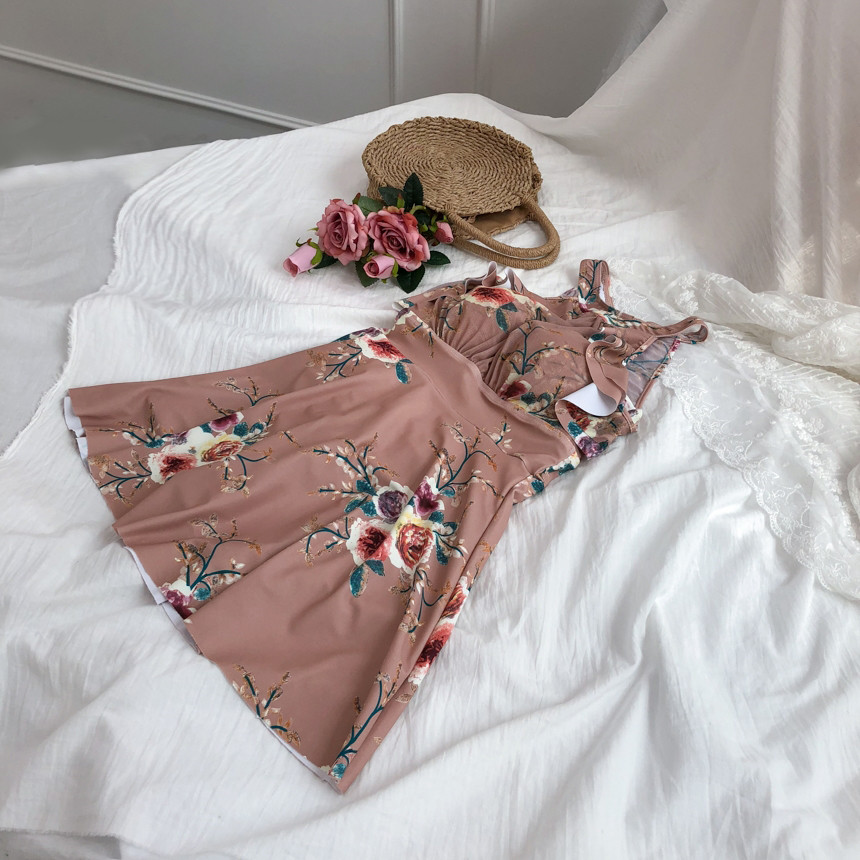 <b><p>Eve flow One Piece Bikini Cute swimsuit Holiday</p></b><b><p>イブ フラワー ワンピースビキニ かわいい水着 休暇コーディネート 活動性を手に入れた</p></b><br /><br /><p align='center'>